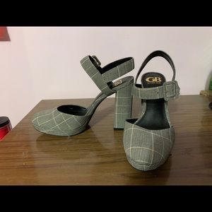 Gianni Bini heels size 6.5